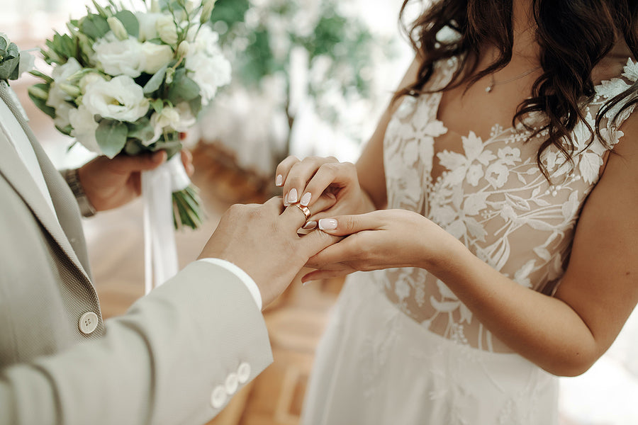 LeCaine Featured on Honeycombers: Love in Every Ring