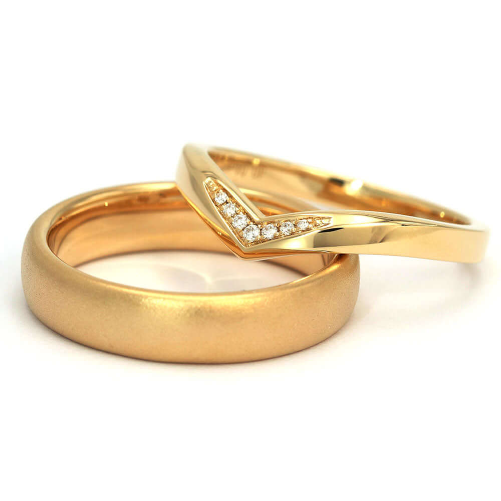 Evon Moissanite Accented V Shaped and Matt Finished Matching Wedding Rings in 18K gold - LeCaine Gems