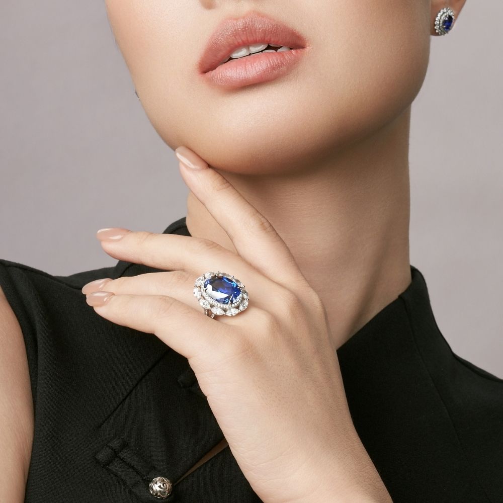 Royal Blue Sapphire Halo Ring RR-03 | Jewelry Rental