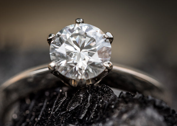 How to Create a Mood Board for Your Dream Engagement Ring