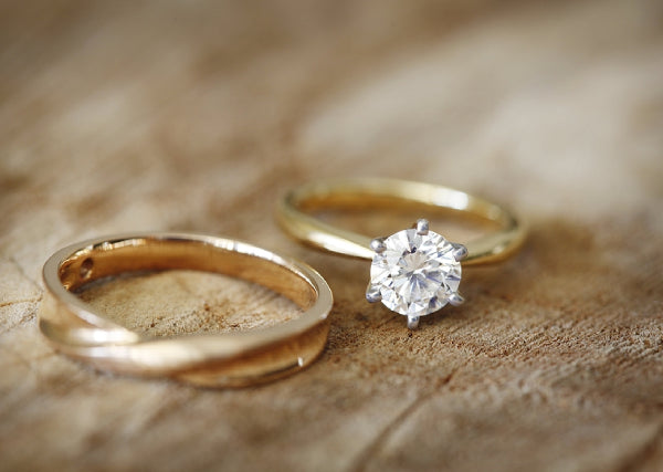 How To Match Your Engagement Ring to Your Wedding Band
