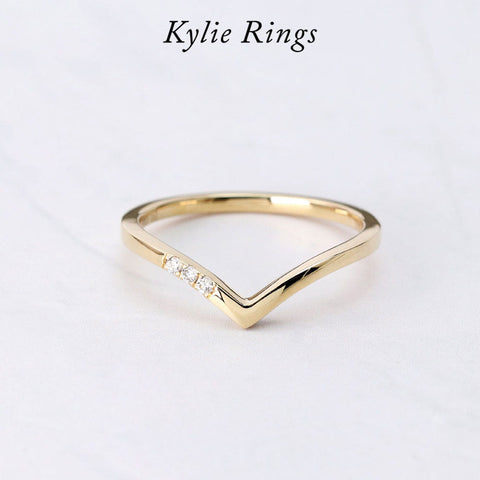 Alexia V Ring