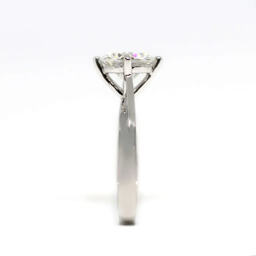 2 Carat Kay Round Moissanite RIng in 18K gold - LeCaine Gems