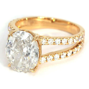 5 Carat Jasmine Oval Moissanite RIng in 18K gold - LeCaine Gems