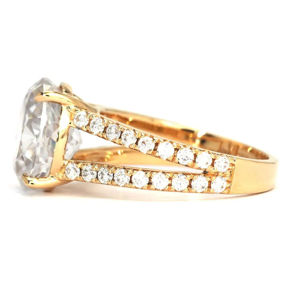 5 Carat Jasmine Oval Moissanite RIng in 18K gold - LeCaine Gems