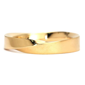 Arcadia Ring in 14K Yellow Gold