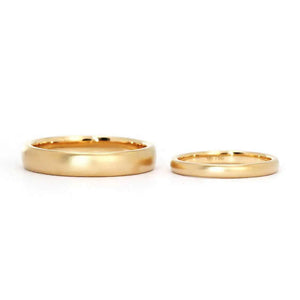 Classic Matte Finished Matching Wedding Rings in 18K Gold