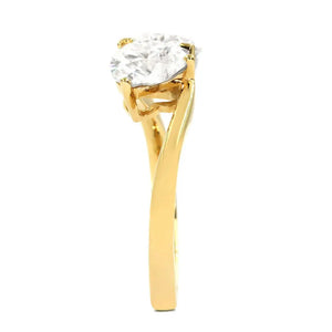 Daisy Heart-Shaped Moissanite Toi et Moi Ring in 18K gold - LeCaine Gems