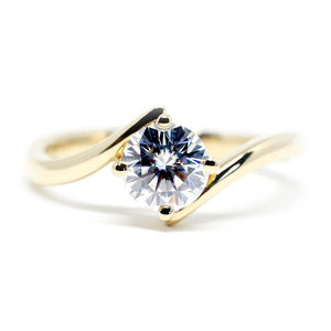 Jolleen Round Moissanite Solitaire with Curved Band Ring in 18K gold - LeCaine Gems
