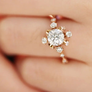 Misaki Round Moissanite Ring in 18K gold - LeCaine Gems