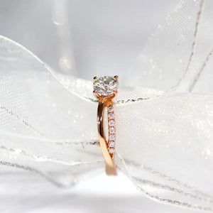 Nisha Round Moissanite with Split Pave Band Ring in 18K Rose gold - LeCaine Gems