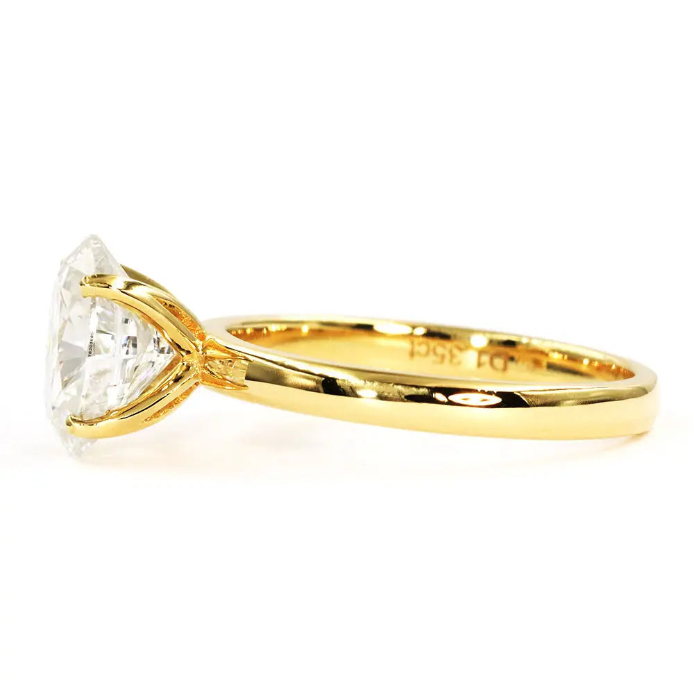 Ollie Oval Moissanite Solitaire Ring in 18K gold - LeCaine Gems