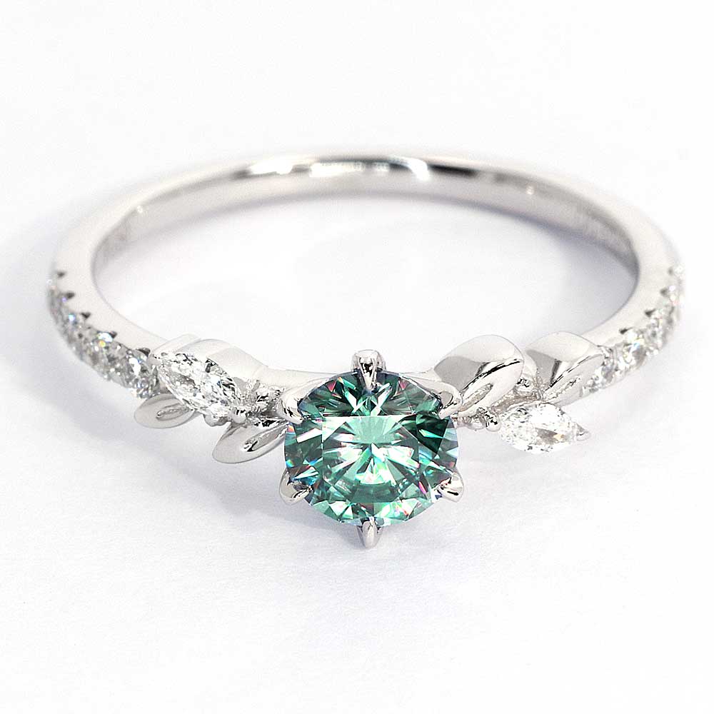 Ready Made | 1 Carat Chloe Forest Green Round Moissanite Ring in Platinum - LeCaine Gems