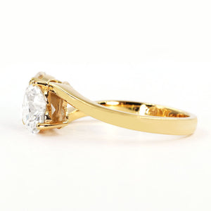 Ready Made | Daisy 2 Carat Heart-shaped Moissanite RIng in 18K Gold - LeCaine Gems